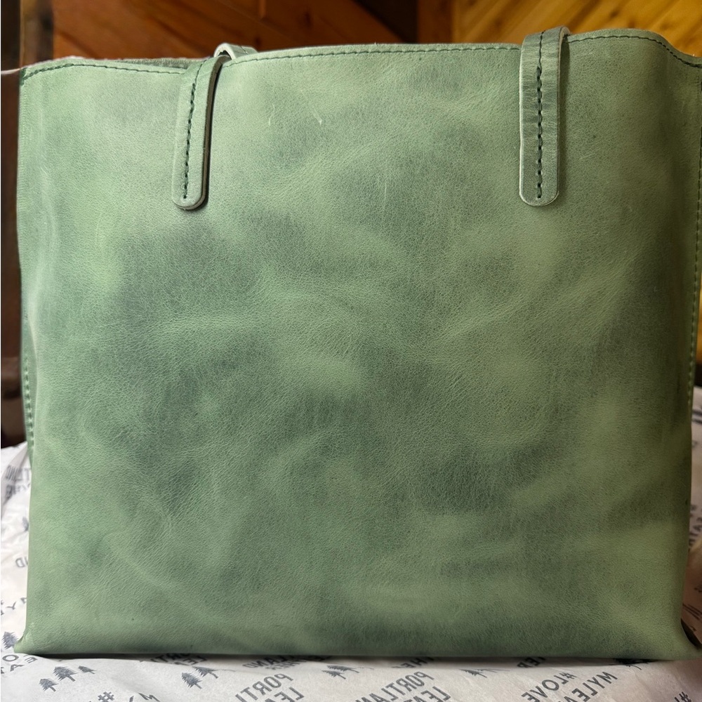 Portland Leather Goods Med August Tote - Cucumber